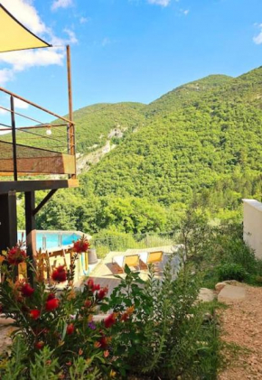 La Castellane, vue imprenable sur le Luberon